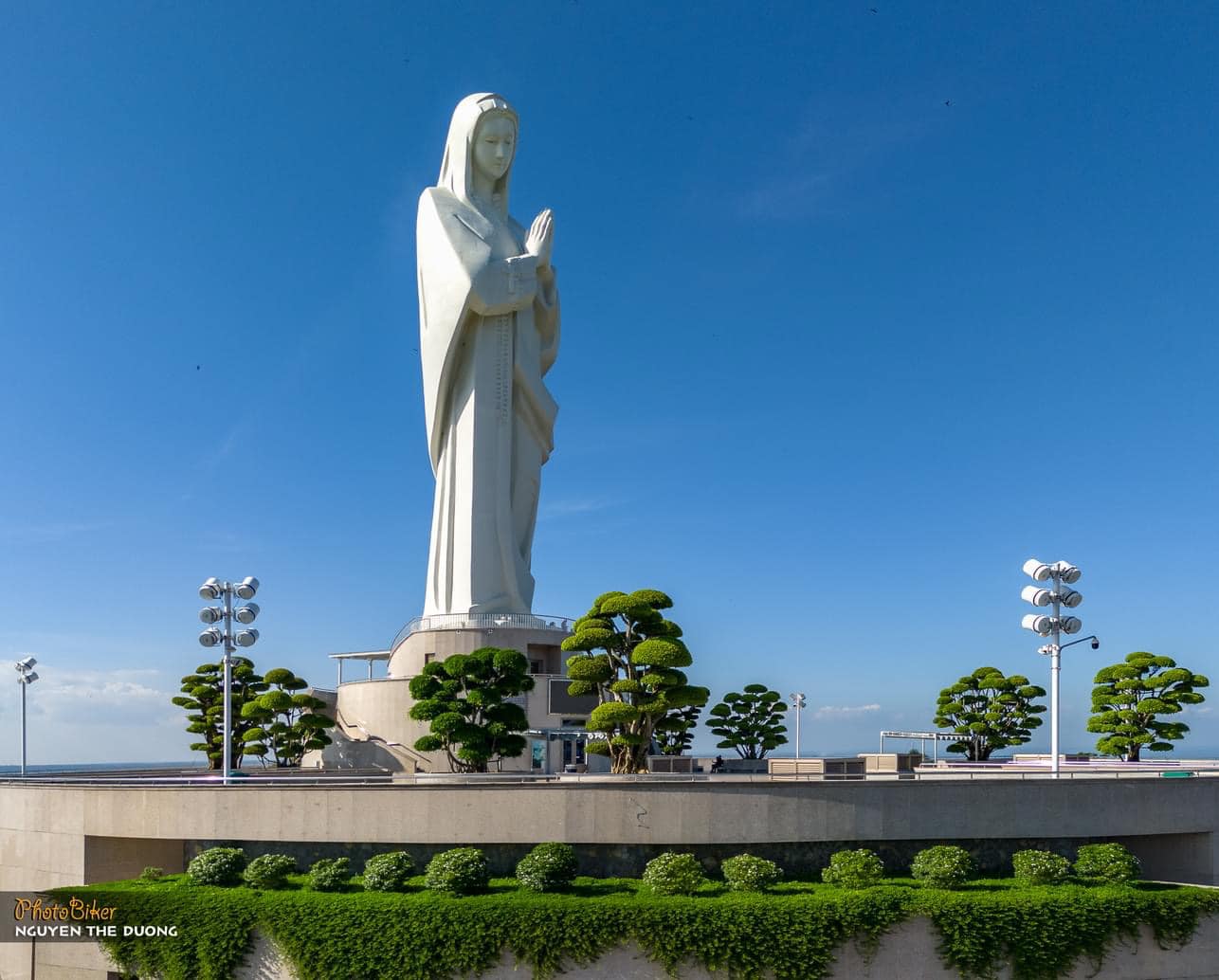 Statue of Our Lady of Nui Cui